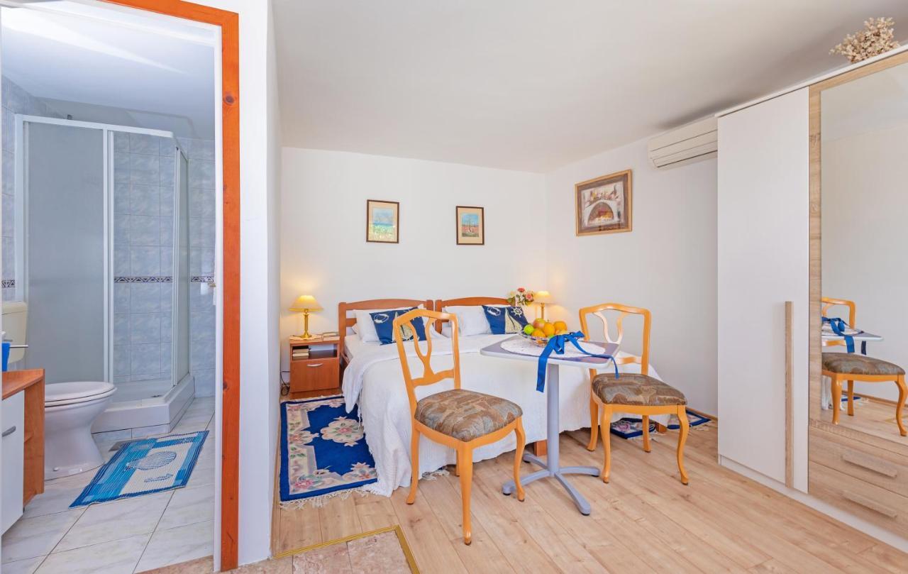 Villa Jolanda Apartments Дубровник Екстериор снимка